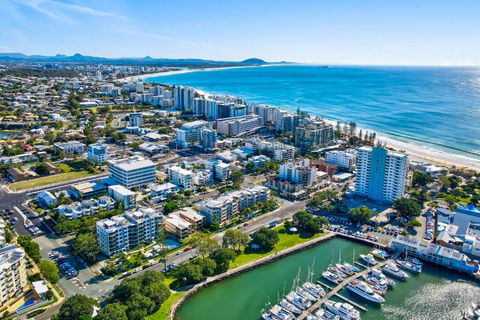 Salty Kisses @ Riverdance - 3 Bedroom Apartment - Broome Tourism 1