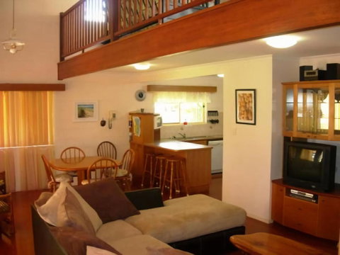 Sand Piper Cottage Rainbow Beach - Broome Tourism 2