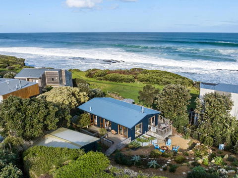 Sand & Sauna Retreat - Broome Tourism 0