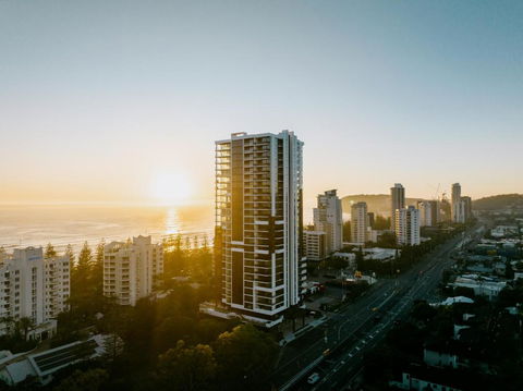 Sandbar Burleigh - Broome Tourism 0