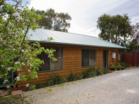 Sandhurst Escape 2 17 - Broome Tourism 0