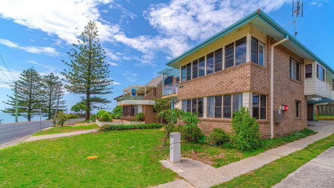 Sandilands 2 - Broome Tourism 0