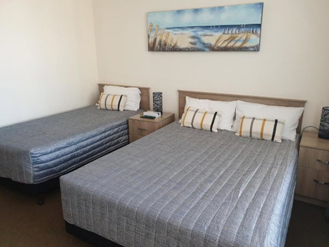 Sandpiper Motel Ulladulla - Broome Tourism 1
