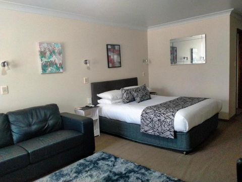 Sandstock Motor Inn Armidale - Broome Tourism 0