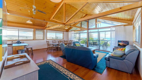 Sandvika - Broome Tourism 1