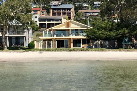 Sandy Beach House Corlette Unit 1 Waterfront WI-FI Aircon - Broome Tourism 0