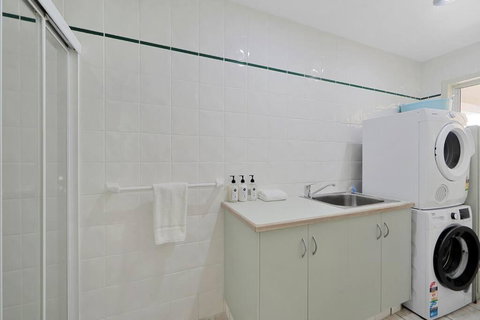 Sandy Cove @ Royle Palms - Broome Tourism 2