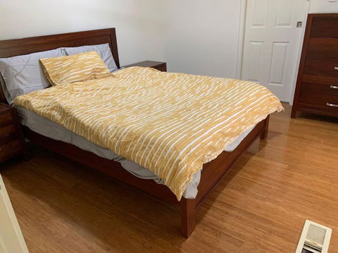 Serene 4-bedroom House In Melbourne East - Broome Tourism 1