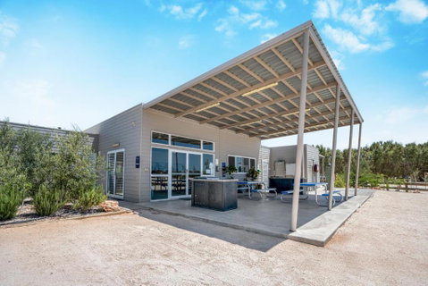 Tasman Holiday Parks - Denham Seaside - Broome Tourism 1