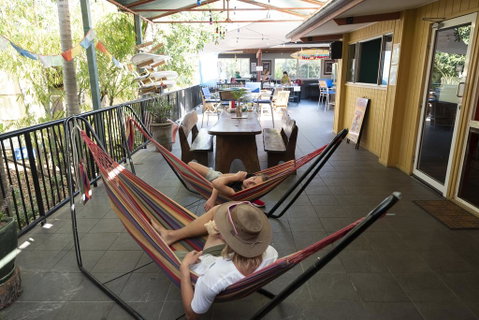 Beachside 1770 YHA - Broome Tourism 1