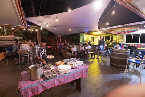 Beachside 1770 YHA - Broome Tourism 2