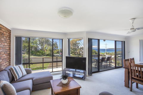 Beachside Getaway - Broome Tourism 2