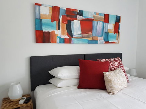 Beau Monde Apartments Newcastle - Worth Place Apartment - Broome Tourism 1