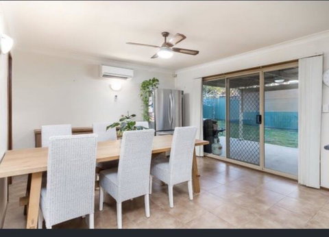 Beautiful Home Norwest Of Sydney - Broome Tourism 1