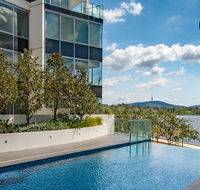 Beautiful Modern Lake View Apartment - Broome Tourism