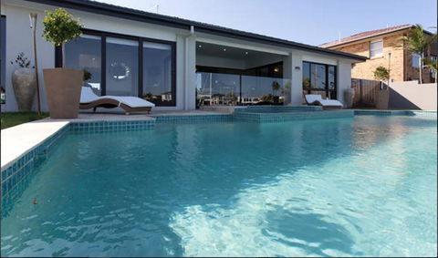 Bella Vista Bed And Breakfast Of Raby Bay - Broome Tourism 1