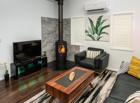 Bella Vista Stanthorpe - Broome Tourism 1