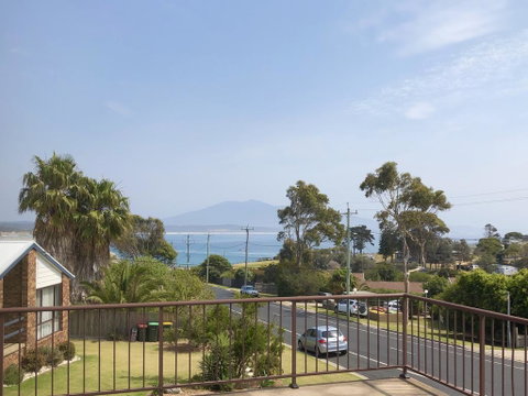 Bermagui Beach Apartment - Broome Tourism 1