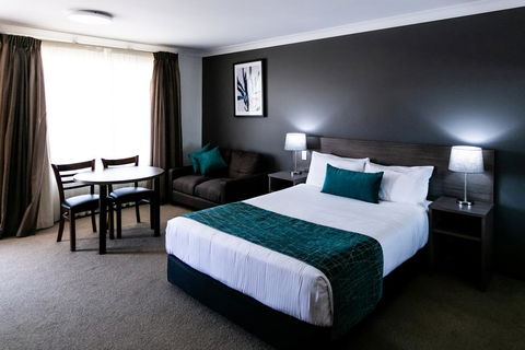 Best Western Plus Ambassador Orange - Broome Tourism 0
