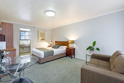 Best Western Tudor Motor Inn - Broome Tourism 3