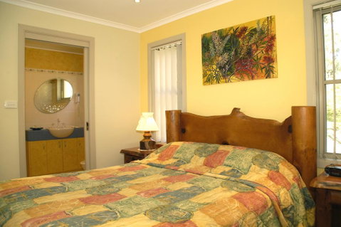 Bewong River Retreat - Broome Tourism 3