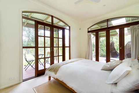 Big Love - Byron Bay Hinterland - Broome Tourism 2