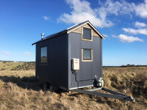 Big Tiny Altitude Tiny House Experience - Broome Tourism 2