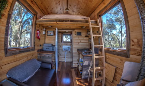 Big Tiny Seven Hills Tiny House, Tallarook - Broome Tourism 1