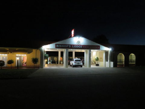 Bishops Lodge Narrandera - Broome Tourism 1