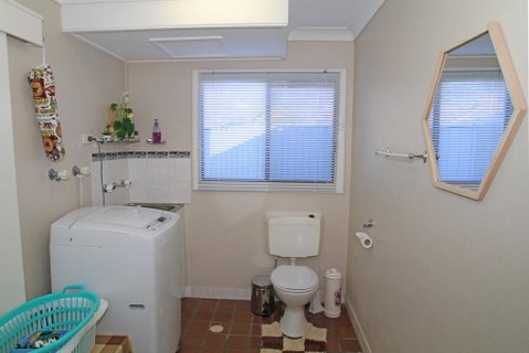 Blissful Paradise At Sussex Inlet - Broome Tourism 3