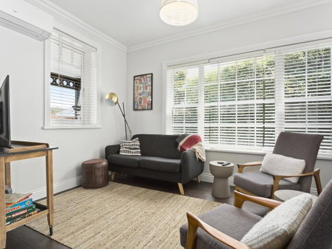 Bluestone Cottage Launceston-hosted By: LAbode - Broome Tourism 3