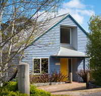 Boatshed Villa Yellow Door - Broome Tourism