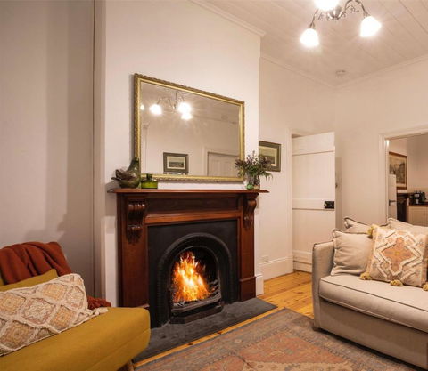 The Retreat In Basket Range - Broome Tourism 1