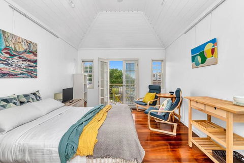 The Seaside Loft - A Breezy Beachside Lifestyle - Broome Tourism 0