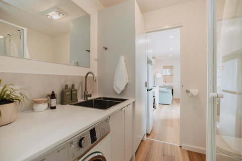 Tiny Home In Scottsdale - Broome Tourism 3