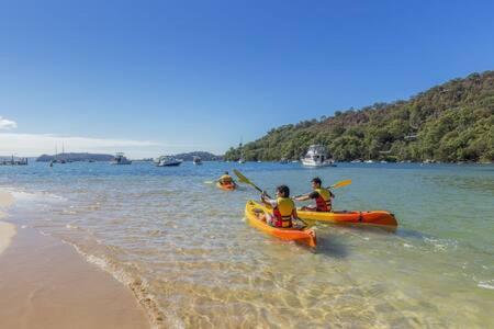 Waterfront Scotland Island Holiday Home - Family & Pet Friendly - 3 Bedrooms - Wifi - Netflix - Private Jetty - Broome Tourism 2