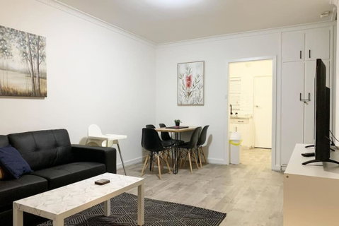 Wifi, 2 Air-cons, Campbelltown Courtyard West - Broome Tourism 3