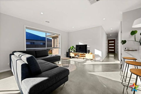 Wodonga Riverside Stay - Broome Tourism 0