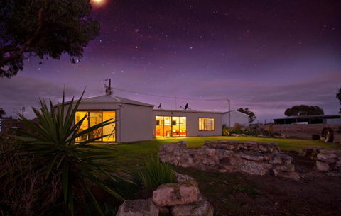 Coodlie Park Eco Retreat - Broome Tourism 4