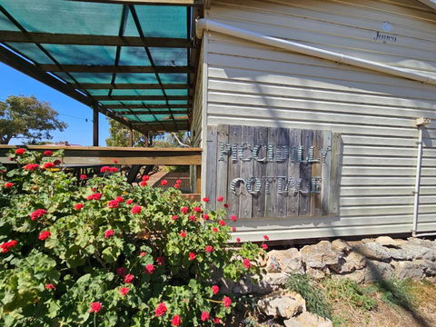 Coodlie Park Eco Retreat - Broome Tourism 1