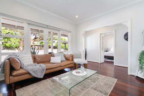 Guildford Cottage By Swan Bnb Management - Broome Tourism 1