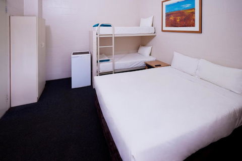 Outback Lodge - Broome Tourism 2