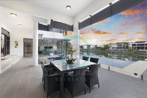 ZenLux: 4BR Bayview Mansion Infinity Pool + Cinema - Broome Tourism 3