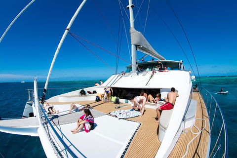Passions Of Paradise Great Barrier Reef Snorkel And Dive Cruise From Cairns By Luxury Catamaran - Broome Tourism 3