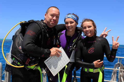 Quicksilver Dive 4 Day PADI Learn To Dive Course - Broome Tourism 0