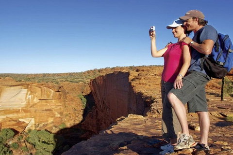 The Amazing Kings Canyon: 4-Hours Walking Tour And Hike - Broome Tourism 4