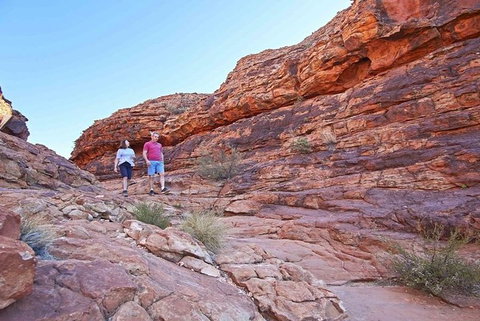 The Amazing Kings Canyon: 4-Hours Walking Tour And Hike - Broome Tourism 5