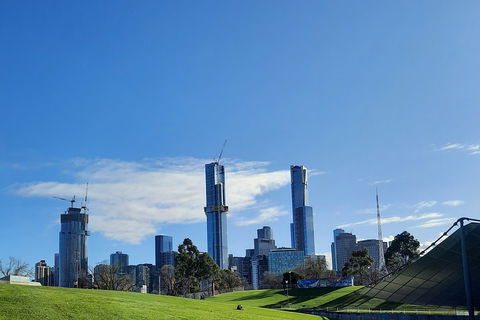 Guided Walking Tour Of Melbourne Yarra River - Broome Tourism 2