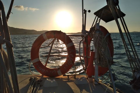 Townsville Small Group Early Morning Sailing Cruise Boat Tour Charter Hire - Broome Tourism 0