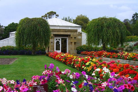 Hobart City Sightseeing Tour Including MONA Admission - Broome Tourism 0